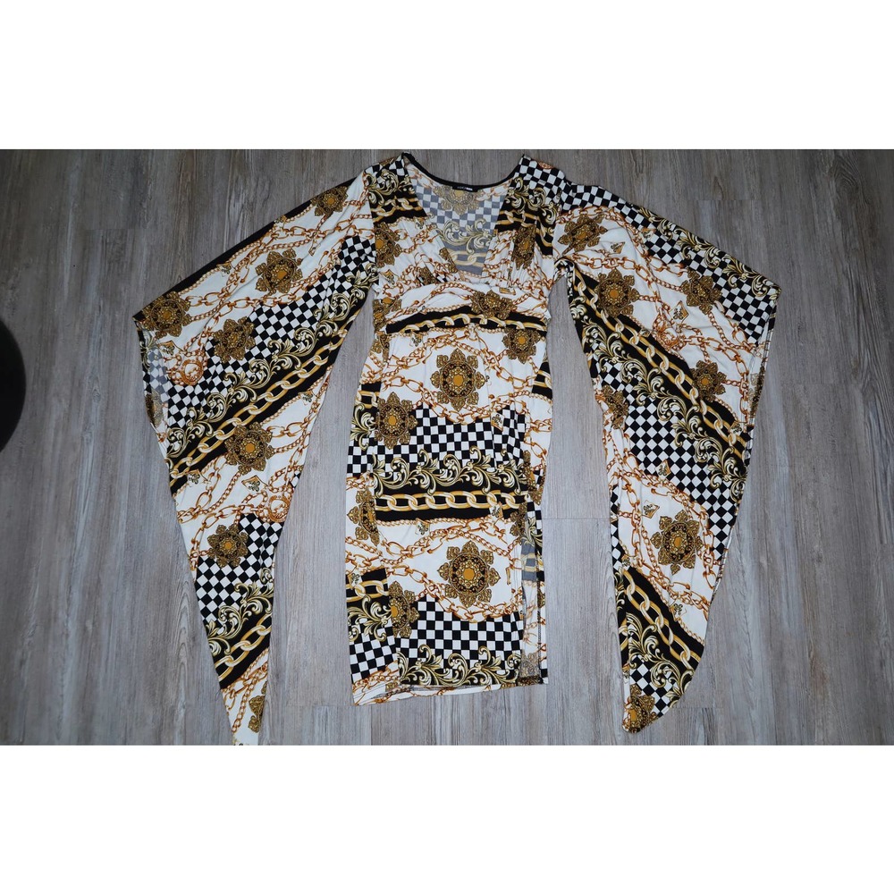 (L) Fashion Nova Baroque Style Dress